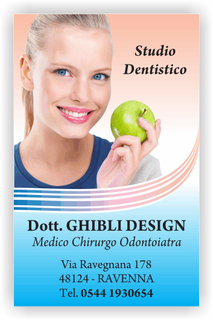 Ghibli Design - Biglietto verticale,  #2388 - fronte - azzurro, bianchi, bocca, catalogo, denti, dentista, dentistico, mela, odontoiatra, odontoiatrico, ragazza, rosa, sorridente, sorriso, studio